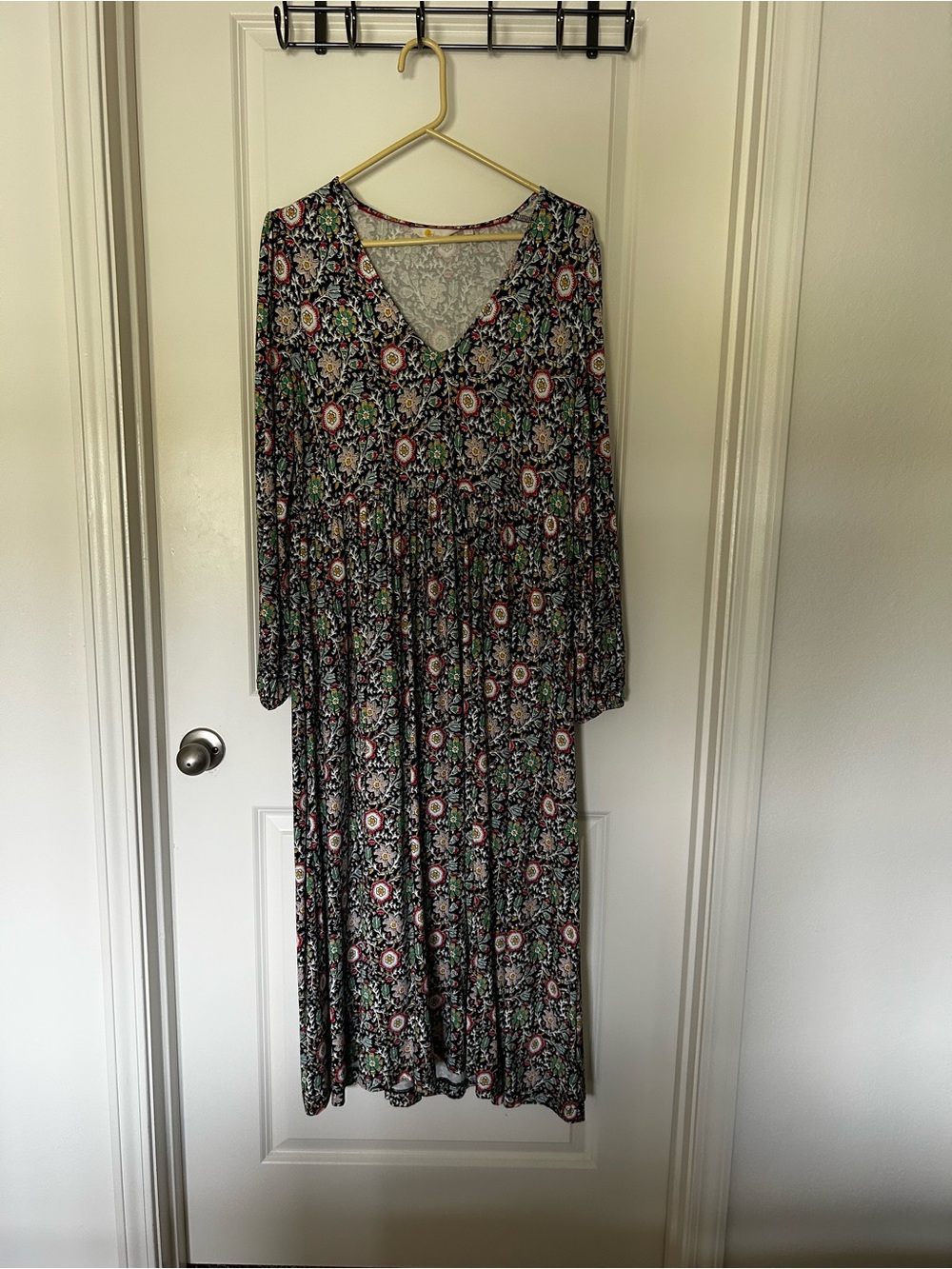 Boden Black Multi Floral V-Neck Long Sleeve Maxi Dress